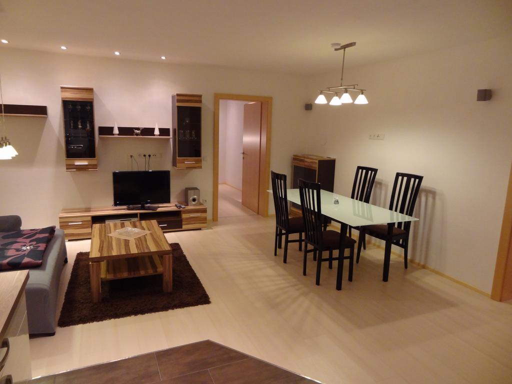 Wm-Appartements Haus im Ennstal Ruang foto
